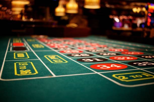 marpadotbe live-dealer studio with professional dealers, HD cameras, and gaming tables