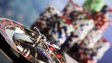 Live-dealer game session on marpadotbe showing IDR Wallet balance, betting controls, and real-time dealer action